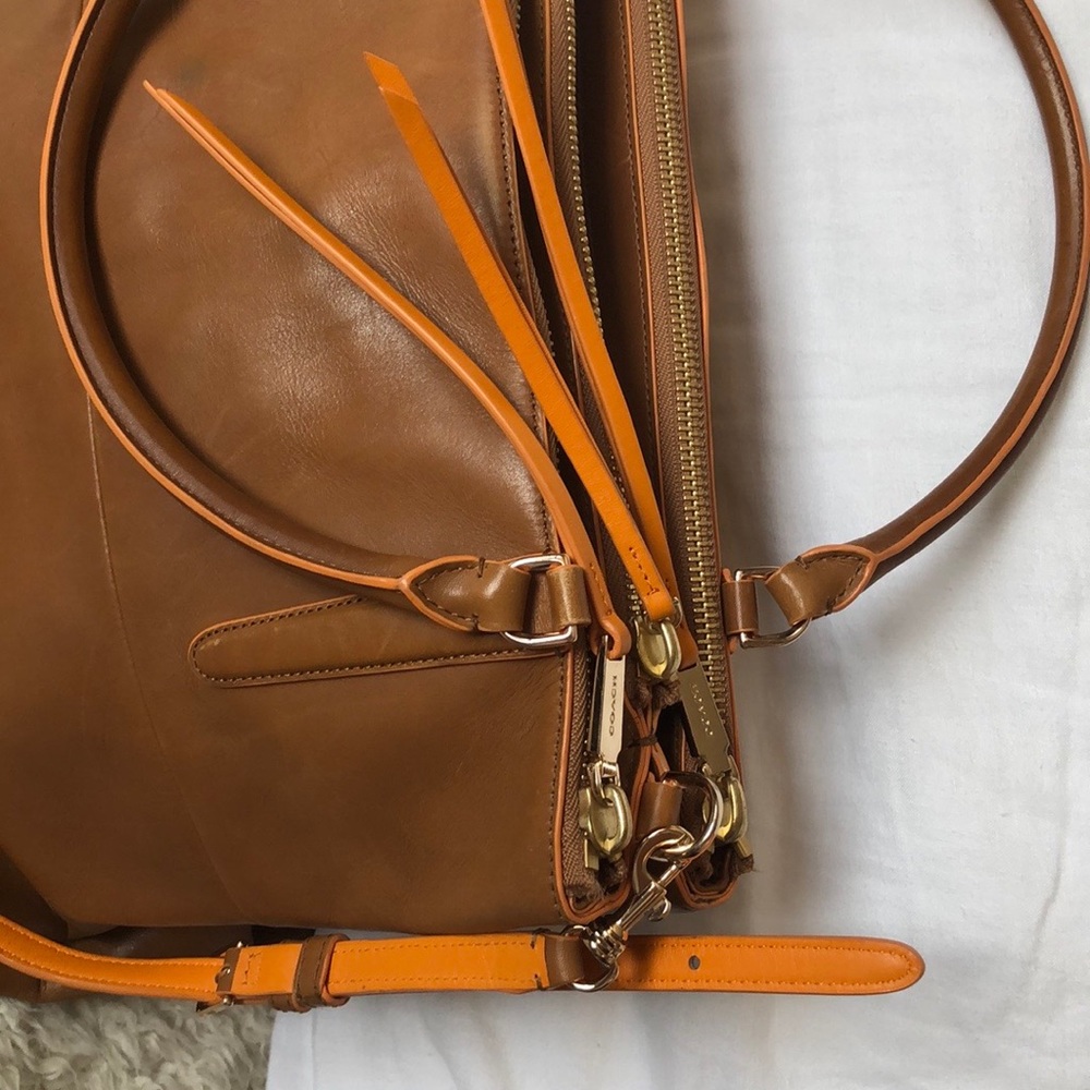 Coach Borough Bag Medium Size Gem